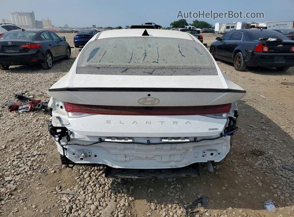 KMHLM4DJ2SU166684 2025 HYUNDAI ELANTRA White Սալոնի դիմացի տեսք