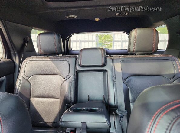 1FM5K8GT6GGC53402 2016 FORD EXPLORER White Rear interior view
