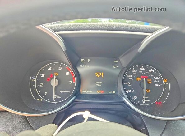ZARFAMAN6K7599575 2019 ALFA ROMEO GIULIA White Հետևի նստատեղերի տեսք