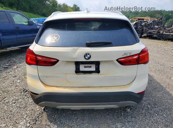 WBXHU7C37H5H37190 2017 BMW X1 White Vista interior delantera