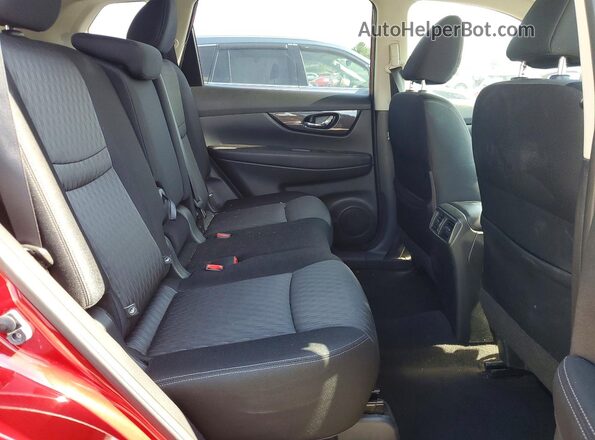 JN8AT2MV6HW277018 2017 NISSAN ROGUE Красный Вид подкапотного пространства