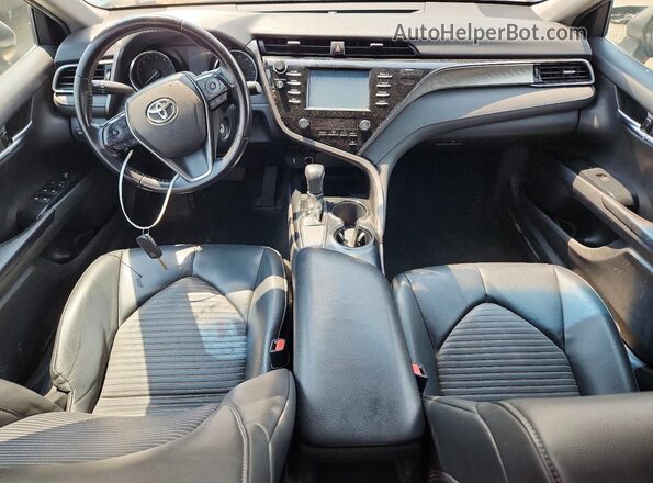 4T1B11HK3KU730462 2019 TOYOTA CAMRY Silver ხელსაწყოთა პანელის ხედი