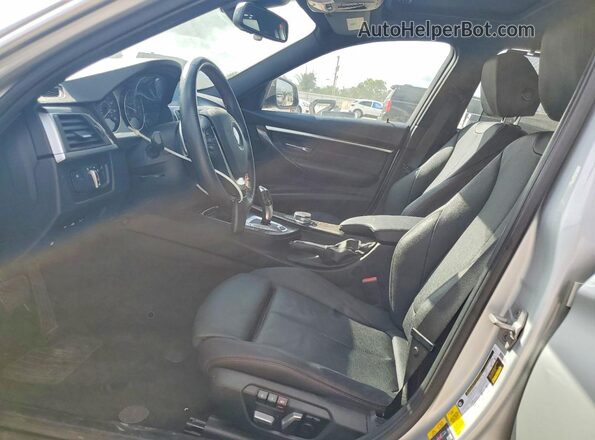 WBA8E1C3XHA158560 2017 BMW 3 SERIES Silver Вид панелі приладів