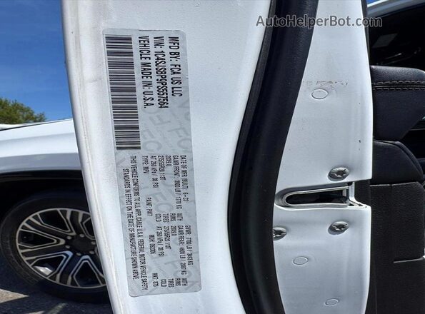 1C4SJSBP9PS557564 2023 JEEP WAGONEER White Vista de los asientos traseros