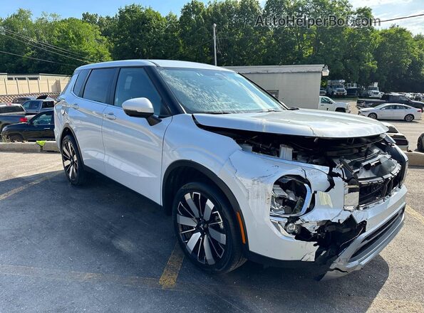 JA4J3VA84SZ015610 2025 MITSUBISHI OUTLANDER White Vista frontal