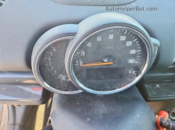 WMWLN9C56J2B32454 2018 MINI COOPER Gray Հետևի նստատեղերի տեսք