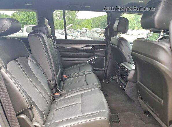 1C4SJSBP8SS534561 2025 JEEP WAGONEER Silver Vista del compartimento del motor