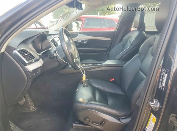 YV4102PK5N1849319 2022 VOLVO XC90 Gray Dashboard view