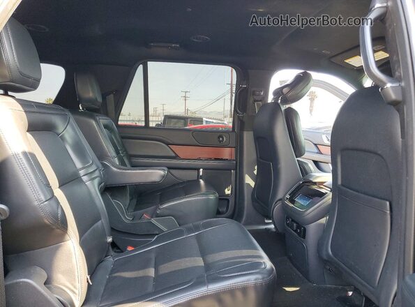 5LMJJ3MT8NEL13842 2022 LINCOLN NAVIGATOR Black ძრავის განყოფილების ხედი