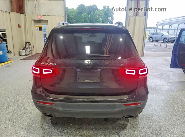 W1N4M4GB1NW168795 2022 MERCEDES-BENZ GLB-CLASS Черный Вид салона спереди