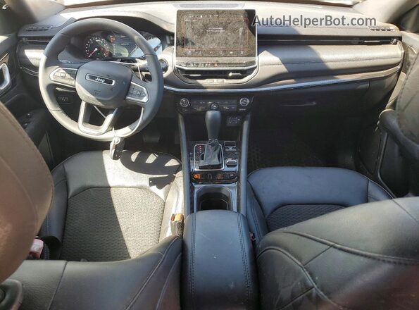 3C4NJDBN7TT201145 2026 JEEP COMPASS Серебряный Вид щитка приборов
