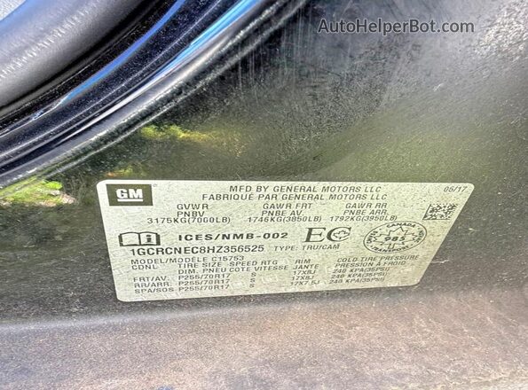 1GCRCNEC8HZ356525 2017 CHEVROLET SILVERADO Black Widok wnętrza z tyłu