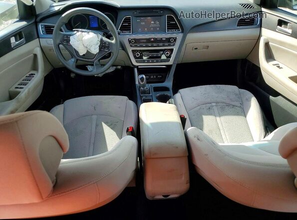 5NPE34AF8HH535017 2017 HYUNDAI SONATA White Սարքավորումների վահանակի տեսք