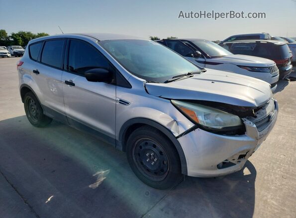 1FMCU0F7XGUC25756 2016 FORD ESCAPE Silver Widok z przodu