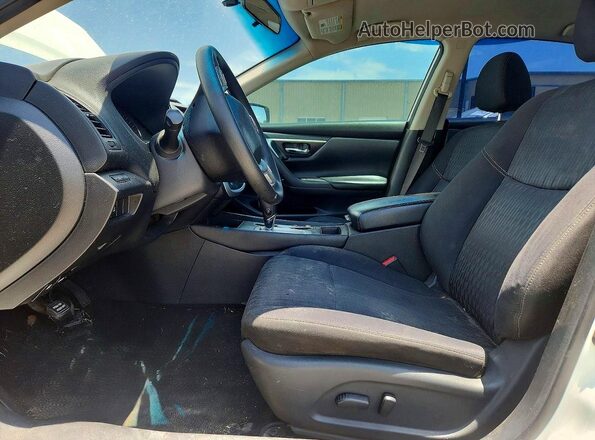 1N4AL3AP2JC262925 2018 NISSAN ALTIMA White Առջևի վահանակի տեսք