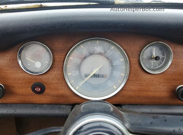 1412743791 1971 VOLKSWAGEN KARMANGHIA Gold Սարքավորումների վահանակի տեսք