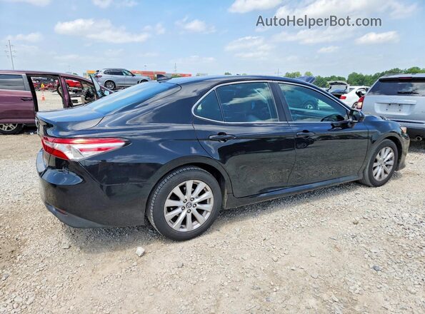 4T1B11HKXJU545985 2018 TOYOTA CAMRY Black Front right