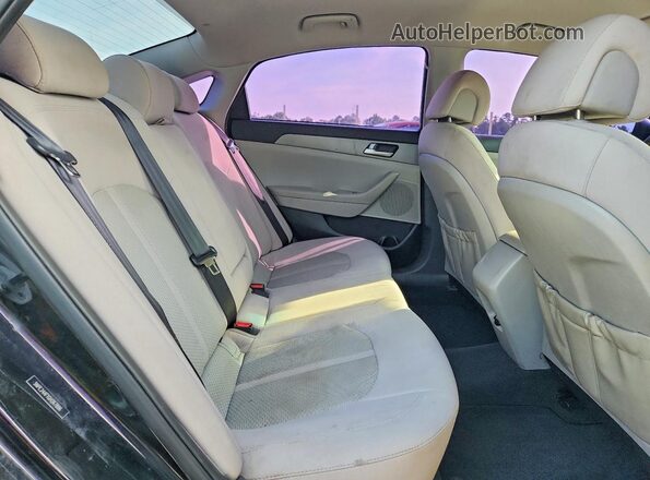 5NPE24AF1GH267896 2016 HYUNDAI SONATA Black Rear interior view