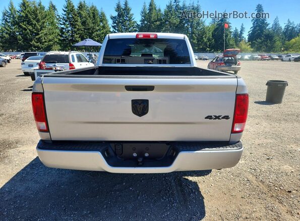 1C6RR7FG2KS502145 2019 RAM 1500 Silver Front interior view