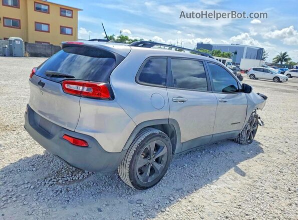1C4PJLCB2JD540051 2018 JEEP CHEROKEE Silver Delantero derecho