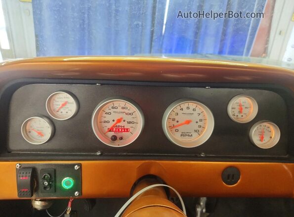 1502HF3808B 1964 GMC C1500 Коричневый Вид щитка приборов