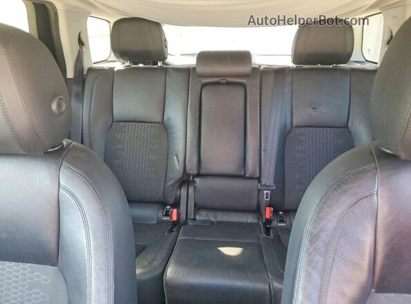 SALCP2BG6GH625294 2016 LAND ROVER DISCOVERY Red Widok wnętrza z tyłu