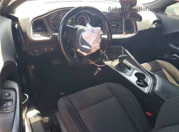 2C3CDZAG2KH687700 2019 DODGE CHALLENGER White Vista del cuadro de instrumentos