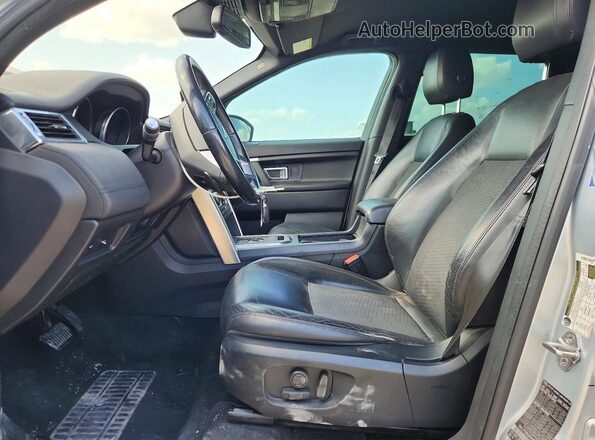 SALCP2BG2HH650145 2017 LAND ROVER DISCOVERY Silver Вид панелі приладів