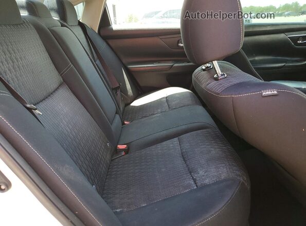 1N4AL3AP8GC213625 2016 NISSAN ALTIMA White Вид задньої частини салону