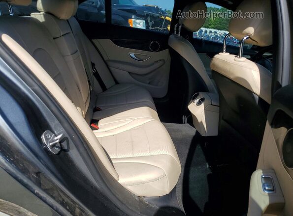 55SWF4JB8JU241418 2018 MERCEDES-BENZ C Gray Widok wnętrza z tyłu
