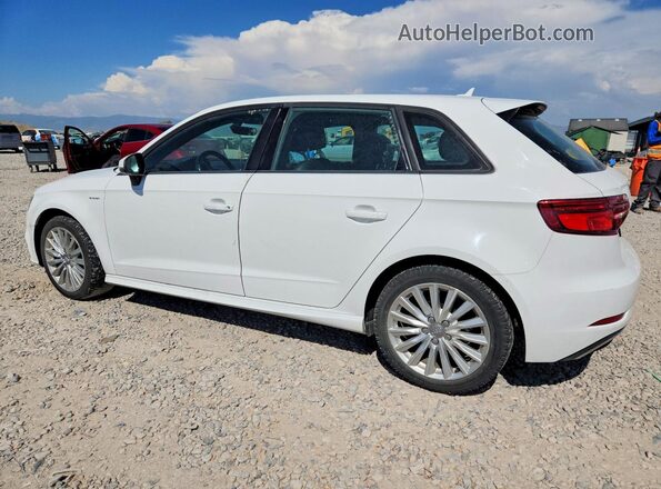 WAUUPBFF0HA044717 2017 AUDI A3 White Trasero derecho