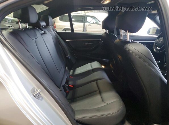 WBA8E1C50HK480443 2017 BMW 3 SERIES Silver Vista interior trasera