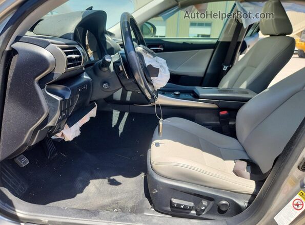 JTHBA1D23G5005793 2016 LEXUS IS Silver Widok deski rozdzielczej