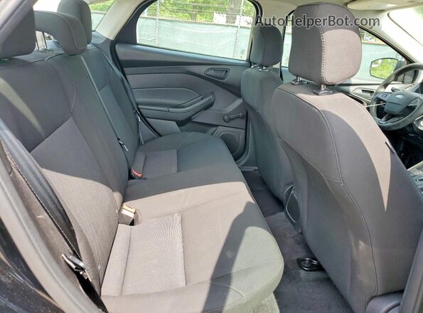 1FADP3E22GL219758 2016 FORD FOCUS Черный Вид задней части салона