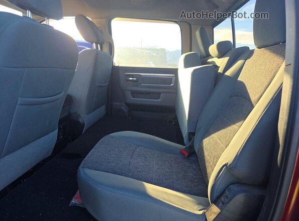 1C6RR7TT2GS218443 2016 RAM 1500 Red Vista interior delantera