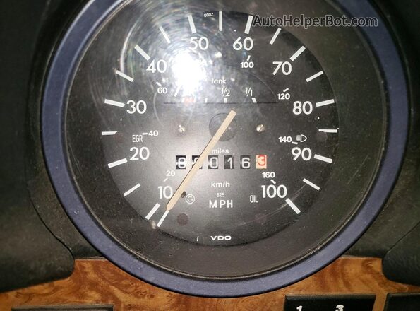 1592036688 1979 VOLKSWAGEN BEETLE Коричневый Вид щитка приборов