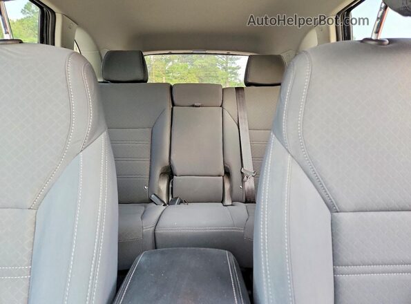5XYPG4A34HG205370 2017 KIA SORENTO Black Widok wnętrza z tyłu
