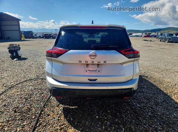 5N1BT3AA6RC750504 2024 NISSAN ROGUE Silver Вид салону спереду
