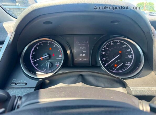 4T1G11AK3MU604122 2021 TOYOTA CAMRY Gray Instrument cluster view