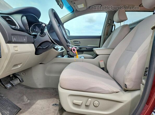 KNDMB5C16H6241163 2017 KIA SEDONA Maroon Dashboard view