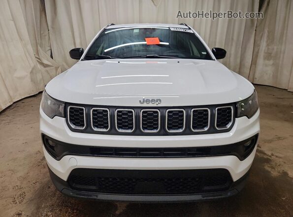 3C4NJDBN1ST598012 2025 JEEP COMPASS White Widok z tyłu