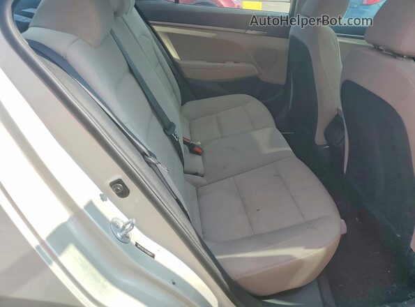 5NPD74LF7HH099841 2017 HYUNDAI ELANTRA Silver Vista interior trasera