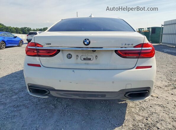 WBA7F2C3XHG423411 2017 BMW 7 SERIES Белый Вид салона спереди