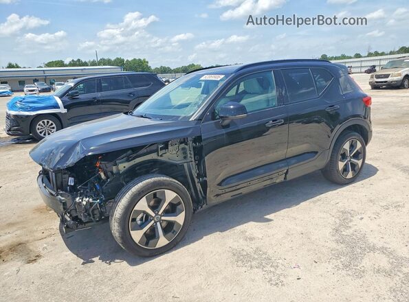 YV4L12UC4T2714052 2026 VOLVO XC40 Black Trasero izquierdo