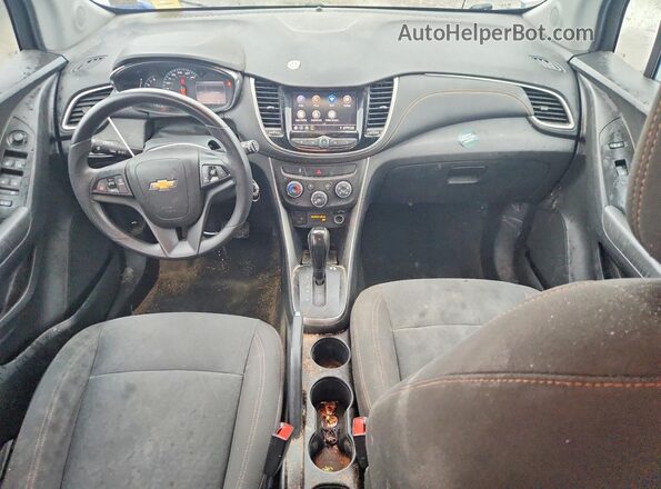 KL7CJNSB6MB350682 2021 CHEVROLET TRAX Silver Widok deski rozdzielczej