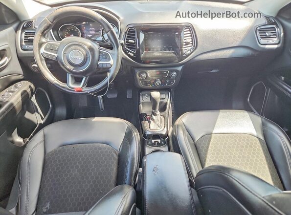 3C4NJCBB4LT162594 2020 JEEP COMPASS White Вид панелі приладів