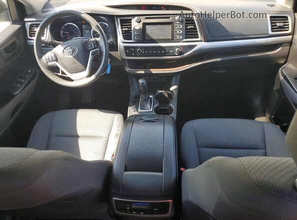 5TDZZRFH8KS356906 2019 TOYOTA HIGHLANDER White Սարքավորումների վահանակի տեսք