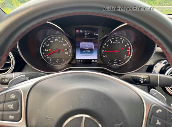 55SWF6EB8JU262453 2018 MERCEDES-BENZ C Black Սարքավորումների վահանակի տեսք
