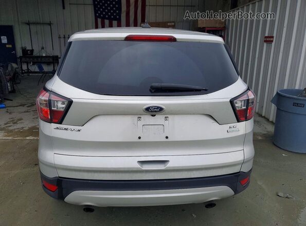 1FMCU0GD9KUB06755 2019 FORD ESCAPE Silver Вид салону спереду