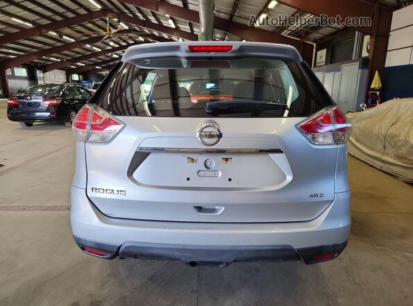 KNMAT2MV2GP619018 2016 NISSAN ROGUE Silver Front interior view